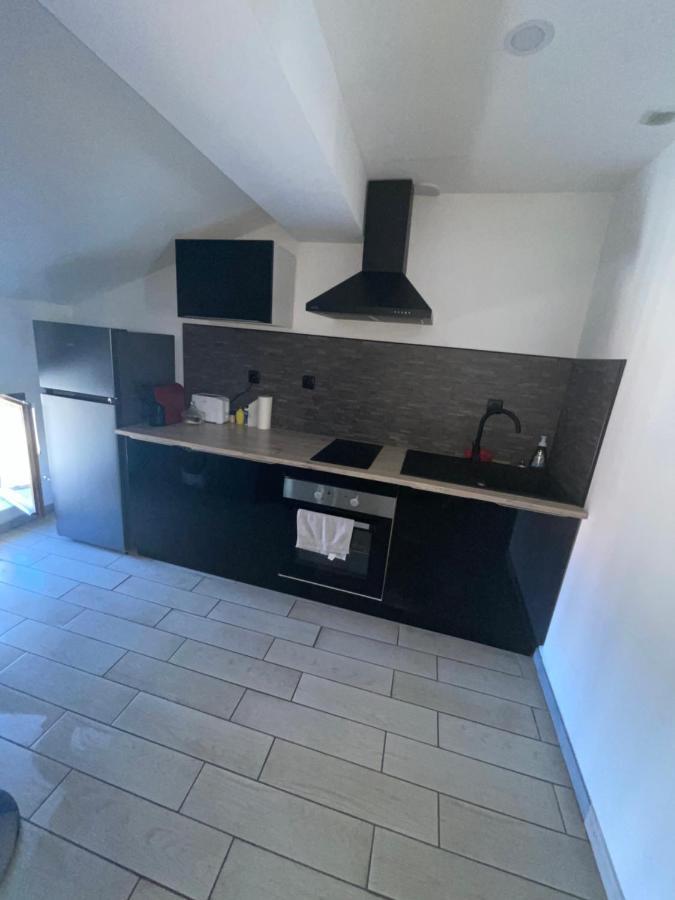 Love'Room Trèbes Εξωτερικό φωτογραφία